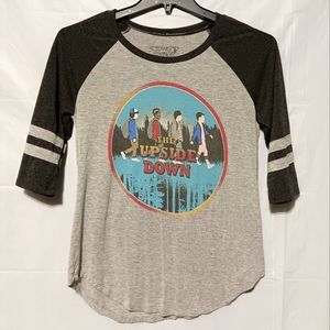 Stranger Things EUC The Upside Down T-shirt, Size Medium, Gray